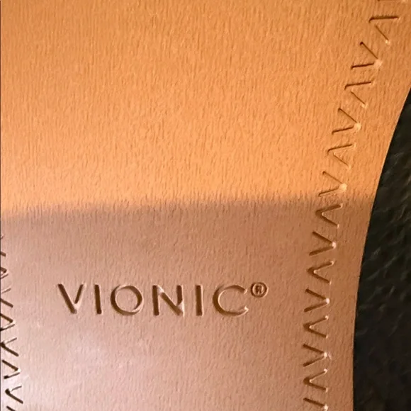 Vionic Textured Black Women’s Slip-On Loafers NWIB size 10 - Picture 3 of 6